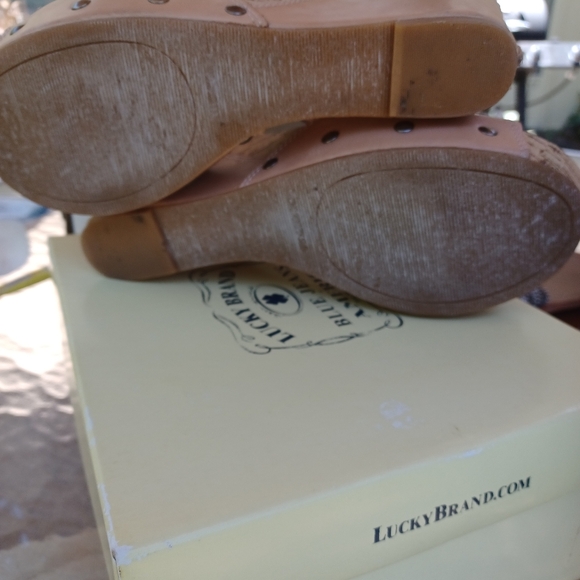 Lucky Brand wedge - Picture 3 of 3
